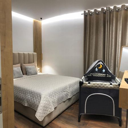 Alajs Apartament Vlorë Eksteriør bilde