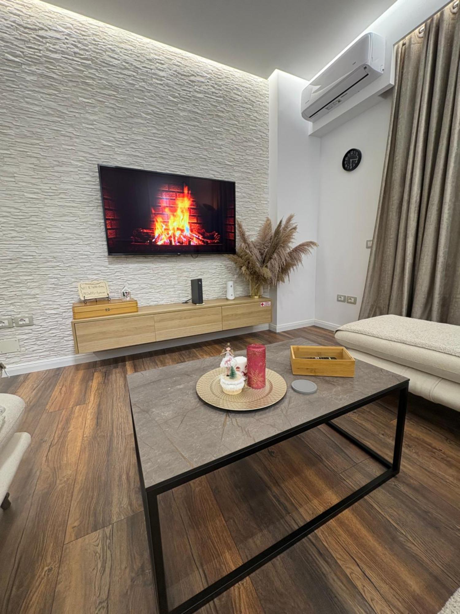 Alajs Apartament Vlorë Eksteriør bilde