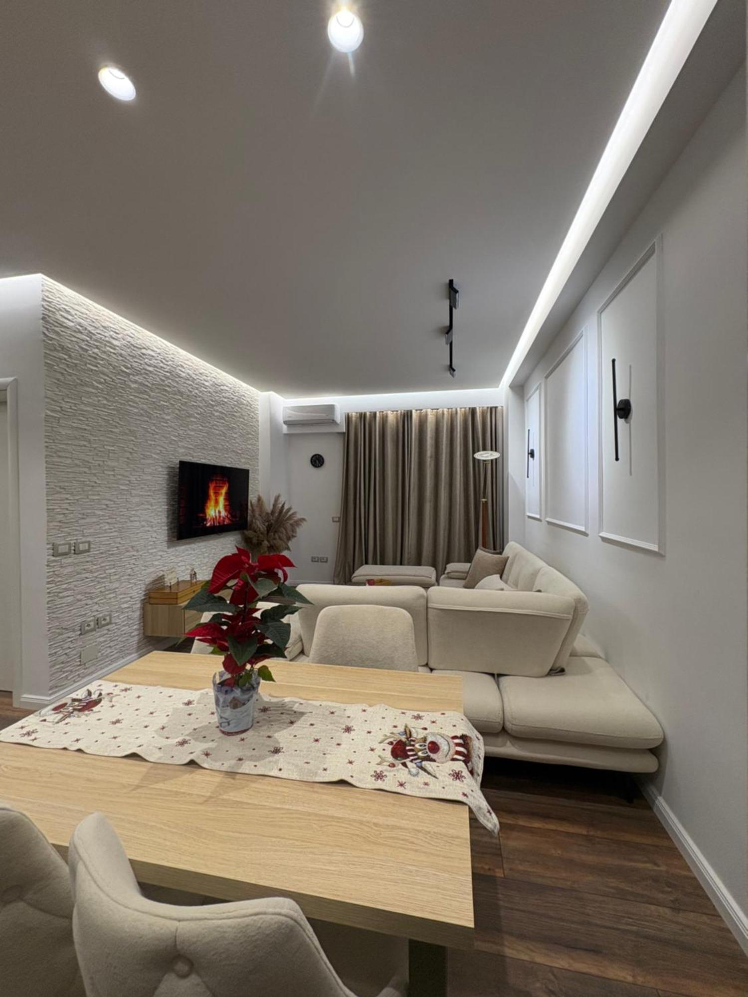 Alajs Apartament Vlorë Eksteriør bilde