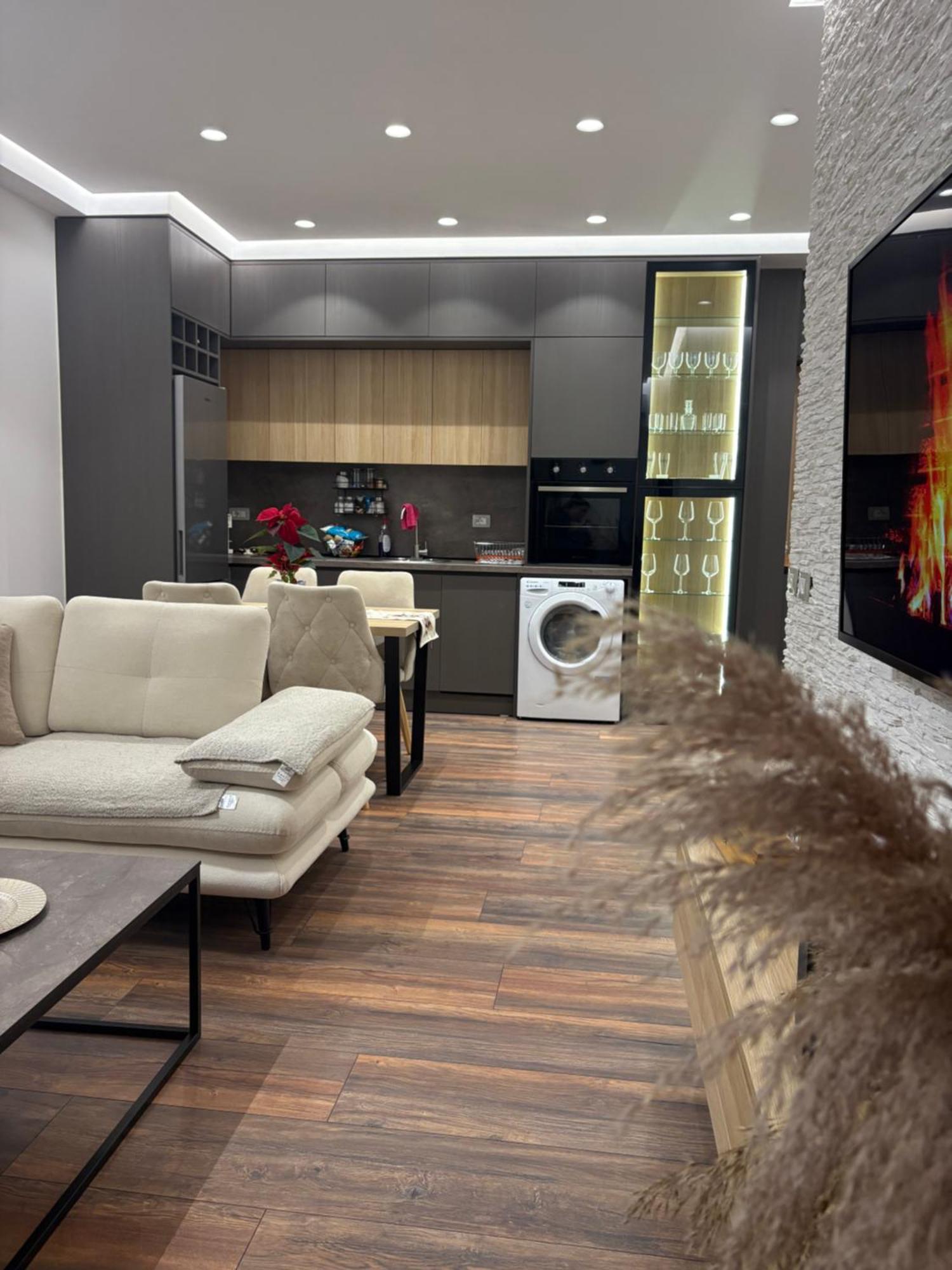 Alajs Apartament Vlorë Eksteriør bilde